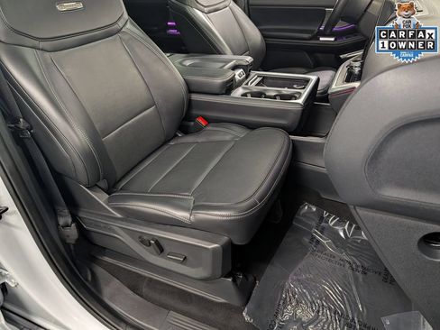 Used 2025 Ford Expedition Platinum AWD/4WD image 29