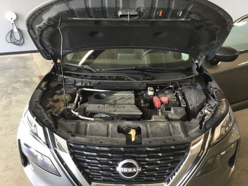 Used 2023 Nissan Rogue S AWD/4WD image 30