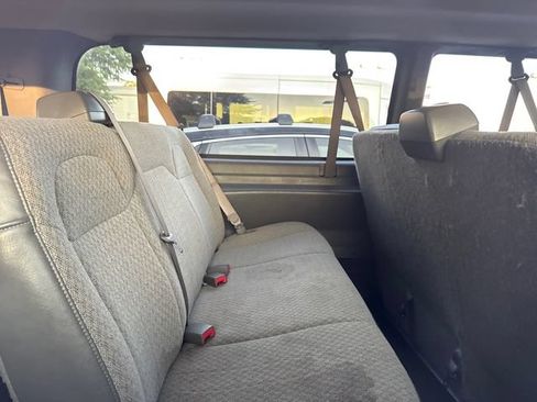 Used 2025 GMC Savana 3500 LT w/ LT Preferred Equipment Group RWD image 4