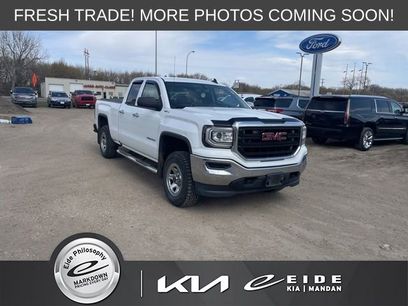 Used 2016 GMC Sierra 1500 4x4 Double Cab w/ Sierra Convenience Package