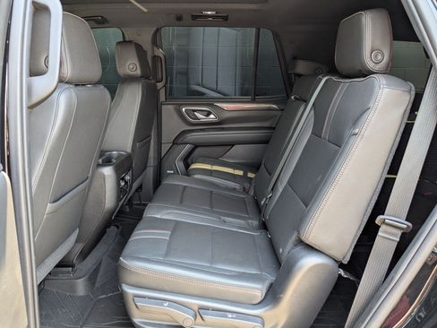 Used 2021 Chevrolet Tahoe RST AWD/4WD image 26