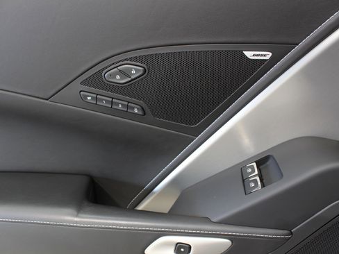 Used 2019 Chevrolet Corvette Stingray Coupe image 30