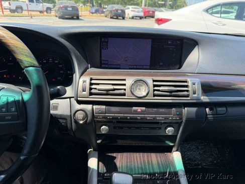 Used 2013 Lexus LS 460 w/ Comfort Pkg RWD image 17