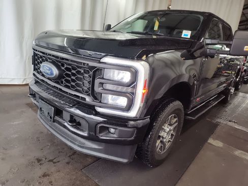 Used 2024 Ford F350 XLT w/ XLT Premium Package AWD/4WD image 1