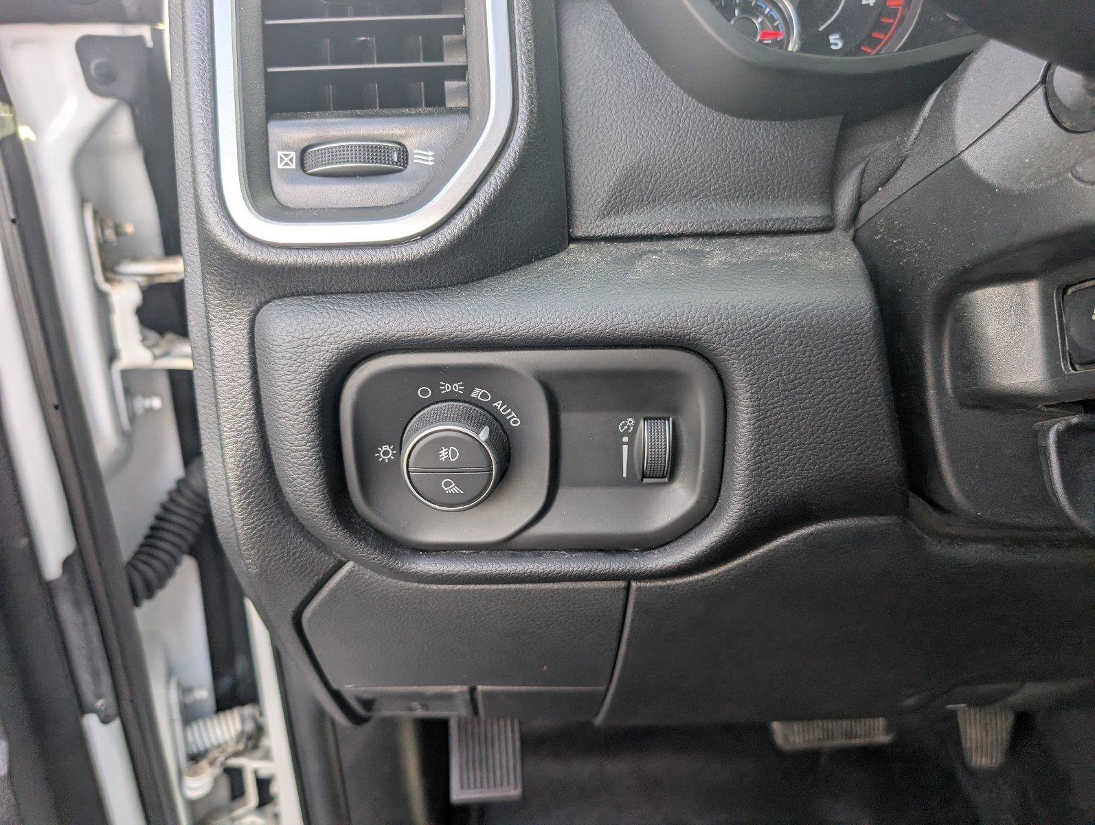 Used 2021 RAM 2500 Big Horn w/ Level 1 Equipment Group AWD/4WD image 31