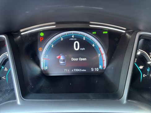 Used 2019 Honda Civic EX image 16