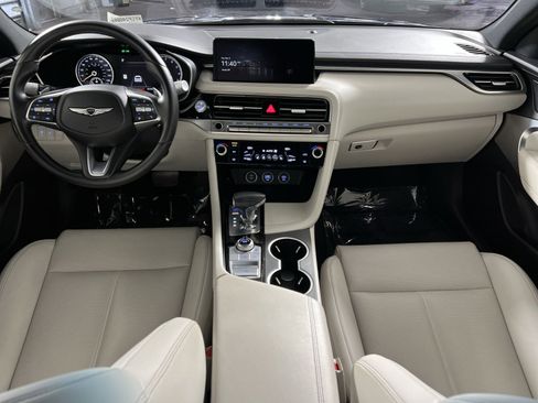 Used 2024 Genesis G70 2.5T image 23