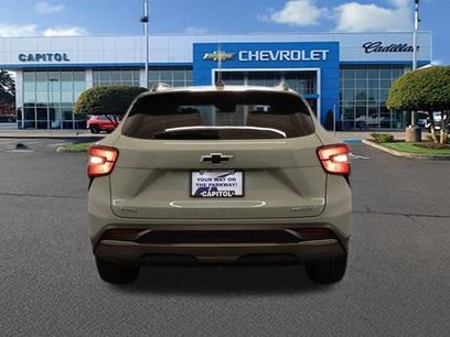 New 2026 Chevrolet Trax ACTIV w/ Sunroof Package