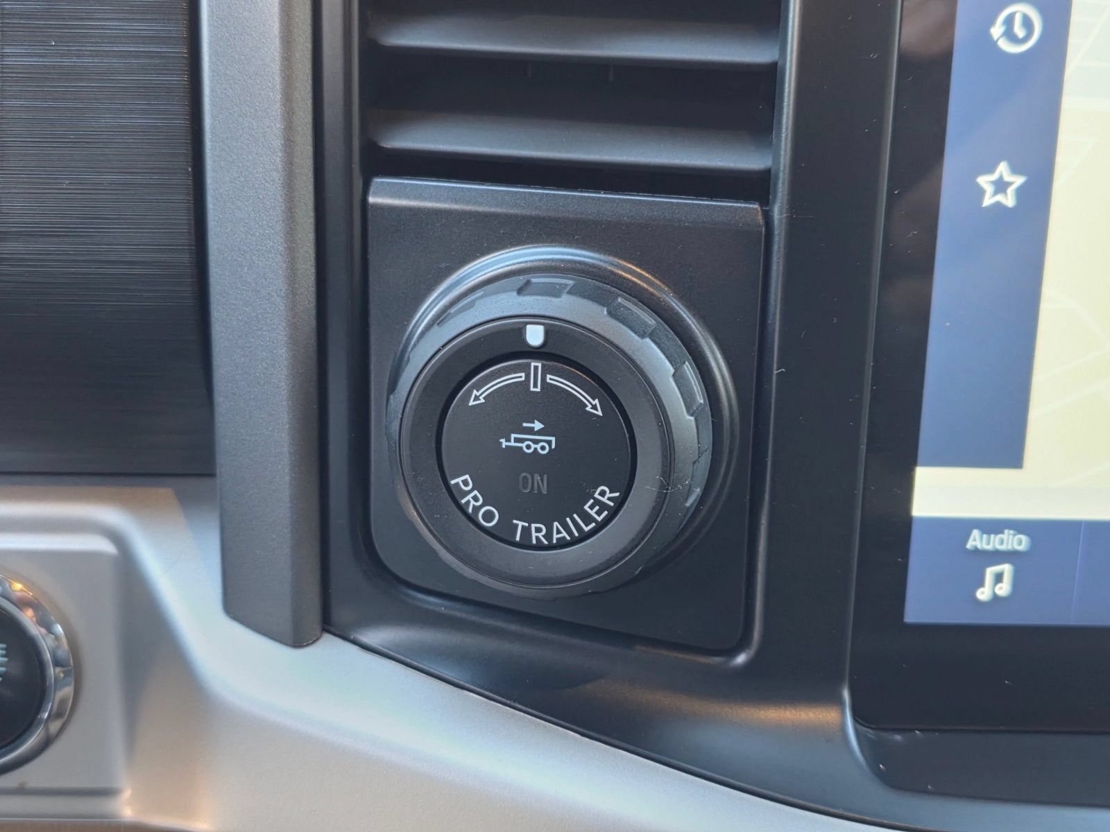Used 2021 Ford F150 XLT w/ Equipment Group 302A High AWD/4WD image 18