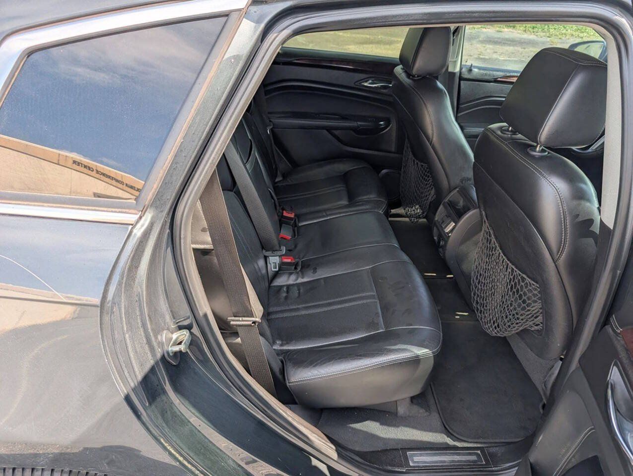 Used 2015 Cadillac SRX Luxury w/ Driver Awareness Package FWD image 39