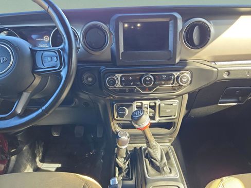 Used 2021 Jeep Wrangler Unlimited Sport image 37