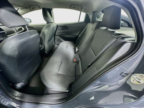 Used 2025 Toyota Prius LE FWD image 28
