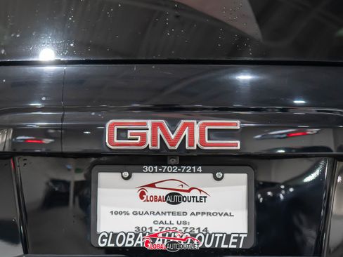 Used 2019 GMC Yukon XL SLT w/ Premium Edition image 48