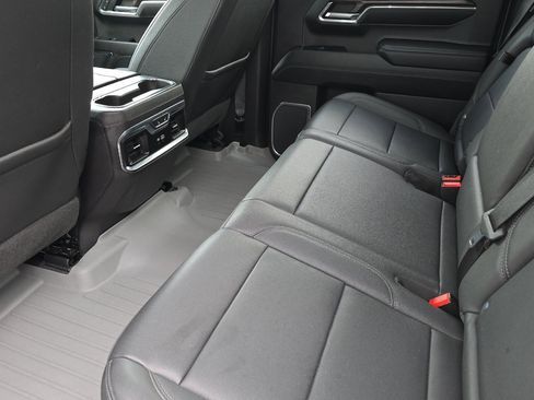 Used 2023 GMC Sierra 1500 SLT w/ SLT Premium Package image 12