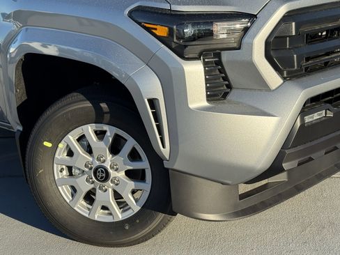 New 2026 Toyota Tacoma SR5 image 9