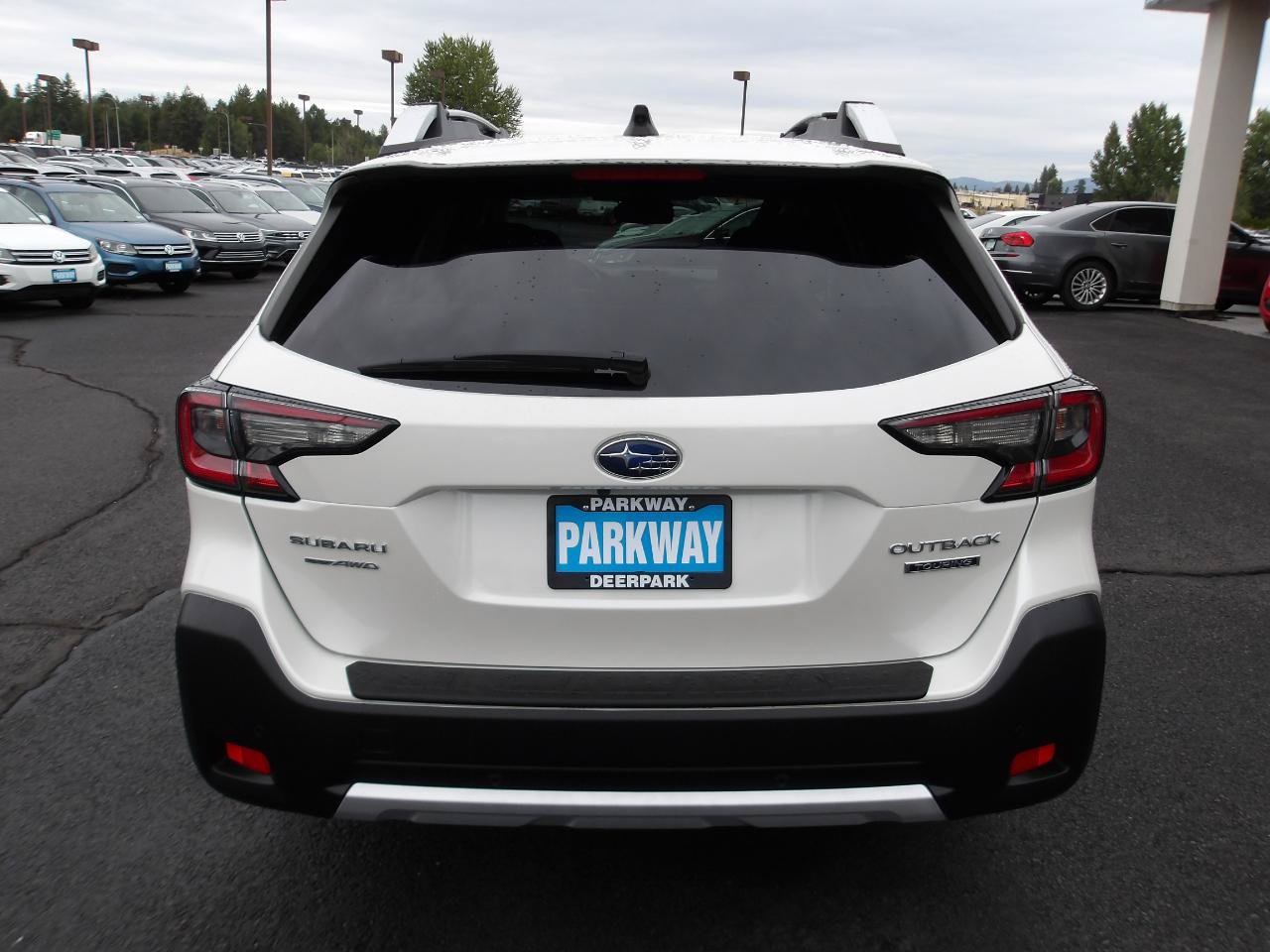 Used 2023 Subaru Outback Touring AWD/4WD image 4