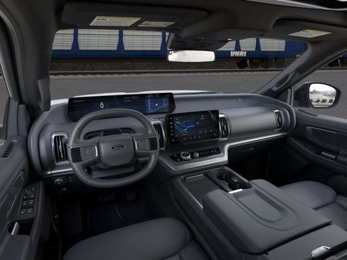 New 2026 Ford Expedition Platinum w/ Stealth Performance Package image 9