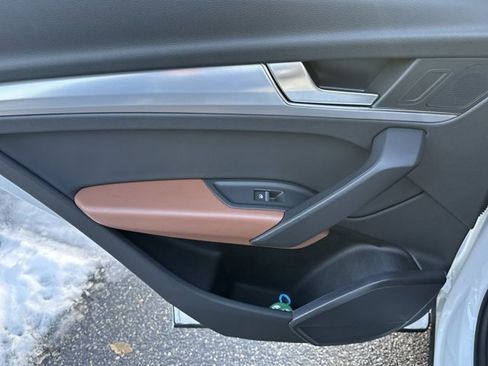 Used 2025 Audi Q5 2.0T Premium w/ Convenience Plus Package image 35