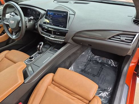 Used 2023 Cadillac CT5 V w/ Platinum Package RWD image 20