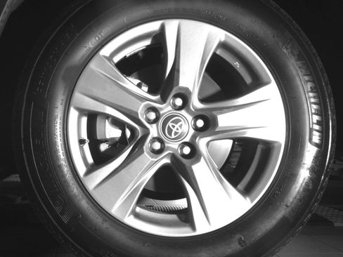 Certified 2024 Toyota RAV4 LE AWD/4WD image 9
