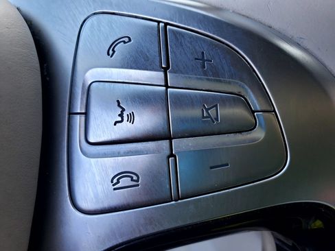 Used 2016 Mercedes-Benz S 550 4MATIC Sedan image 88