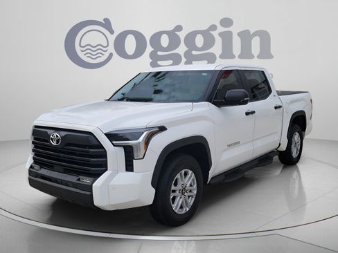 Certified 2025 Toyota Tundra SR5 w/ SR5 Convenience Package RWD image 2