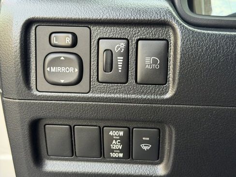 Used 2022 Toyota 4Runner SR5 Premium image 13