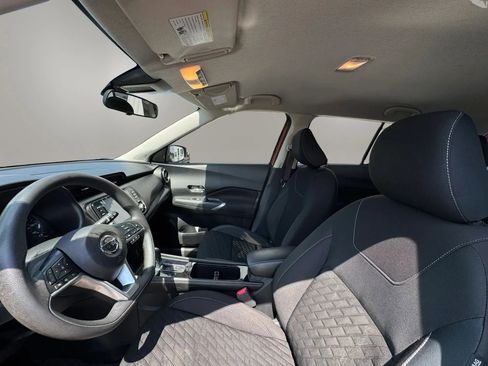 Used 2021 Nissan Kicks SV w/ Exterior Package FWD image 12