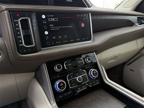 Used 2022 GMC Yukon Denali w/ Max Trailering Package image 13