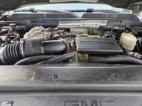 Used 2018 GMC Sierra 2500 Denali w/ Duramax Plus Package AWD/4WD image 23