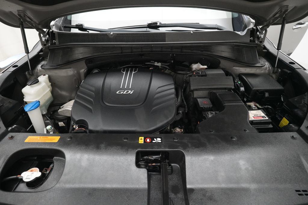 Used 2016 Kia Sorento SX w/ SXL Technology Package AWD/4WD image 3