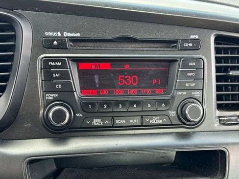 Used 2013 Kia Optima LX image 19