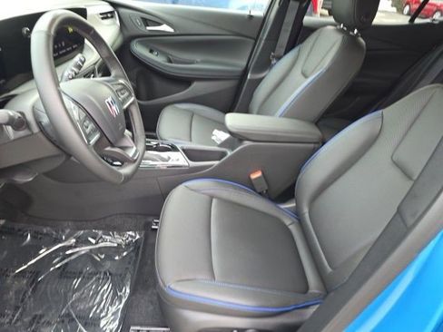Used 2026 Buick Encore GX Sport Touring w/ Comfort Package image 6