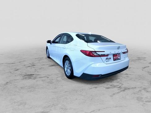 Used 2026 Toyota Camry LE FWD image 8