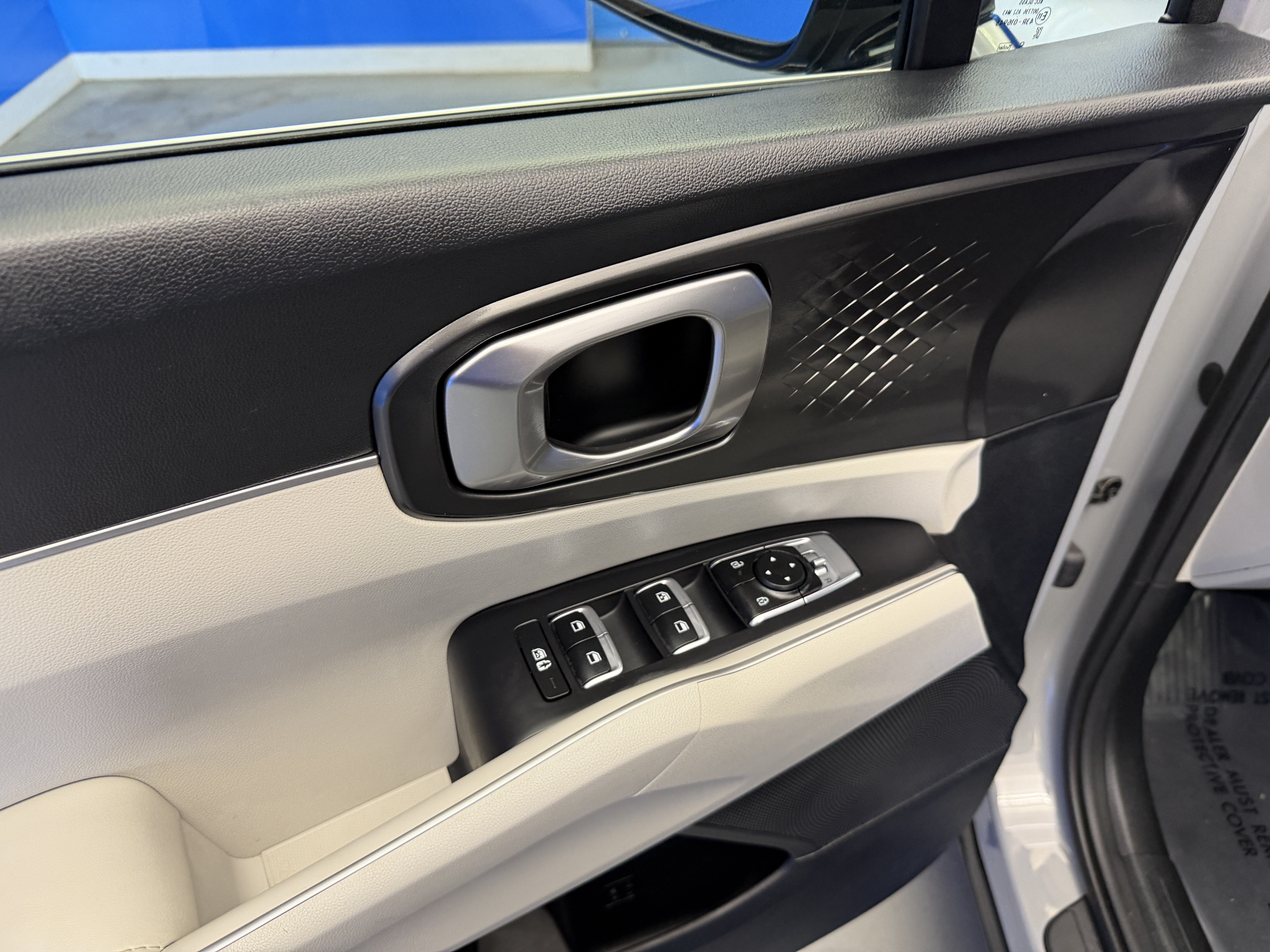 Used 2026 Kia Sorento S w/ S Panoramic Sunroof Package FWD image 10