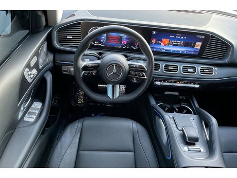 Used 2024 Mercedes-Benz GLS 450 4MATIC w/ AMG Line Exterior image 15