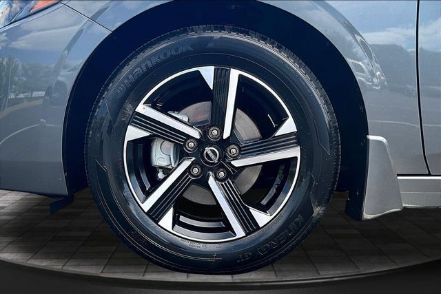Used 2025 Nissan Sentra SV w/ All-Weather Package FWD image 30
