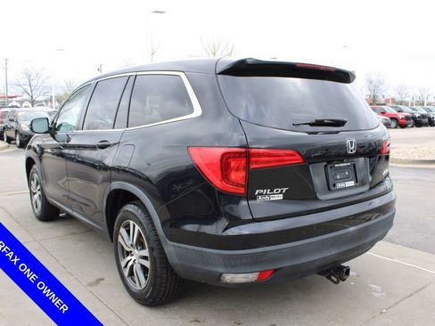 Used 2017 Honda Pilot EX image 5