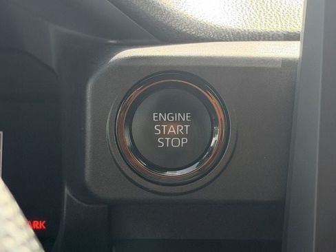 Used 2024 Toyota Tacoma SR5 AWD/4WD image 19