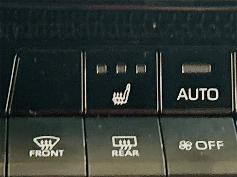 Used 2024 Toyota Land Cruiser image 17