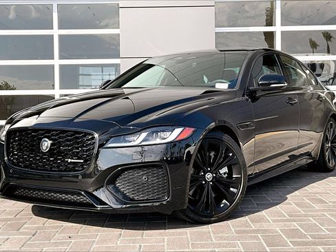 Used 2024 Jaguar XF R-Dynamic SE AWD/4WD image 1