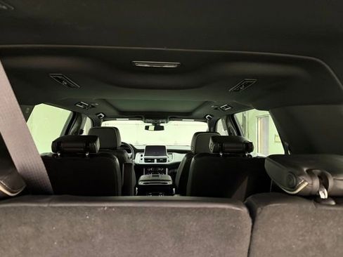 Certified 2022 GMC Yukon XL SLT w/ SLT Premium Package image 10