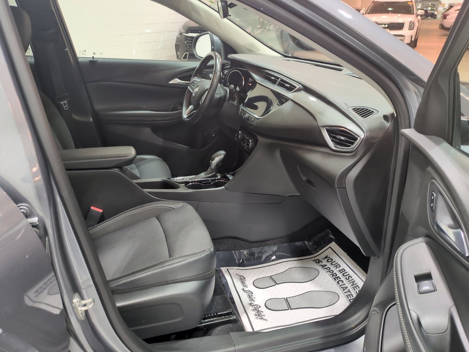 Used 2020 Buick Encore GX Select FWD image 9
