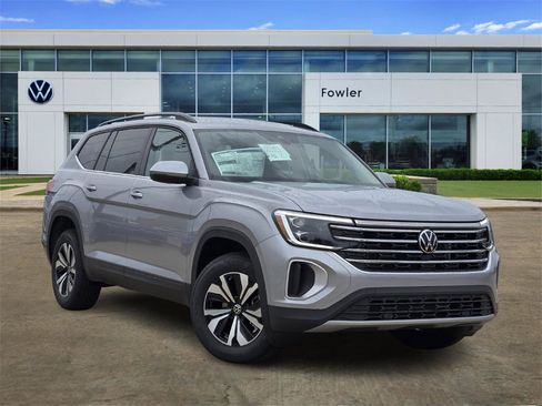 New 2026 Volkswagen Atlas SE image 1