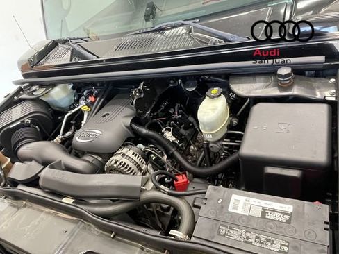 Used 2005 HUMMER H2 SUT w/ Preferred Equipment Group image 14