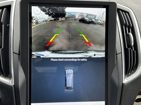 Used 2023 Ford Edge Titanium w/ Equipment Group 301A image 19