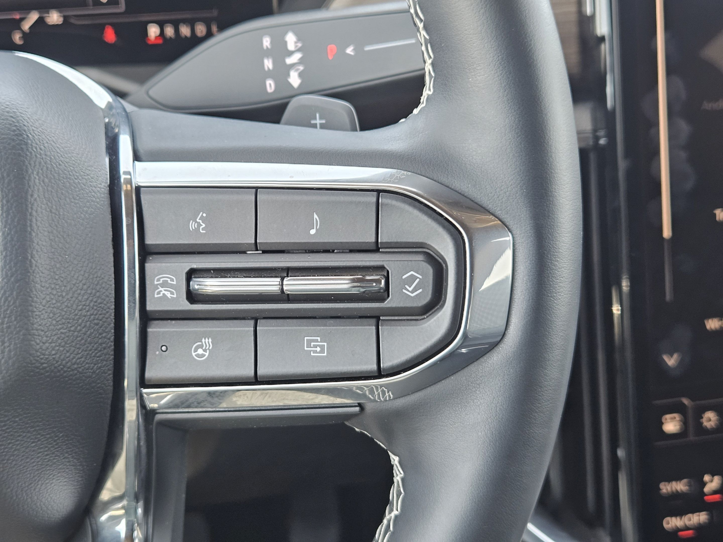 Used 2024 GMC Acadia Denali w/ LPO, Floor Liner Package FWD image 27