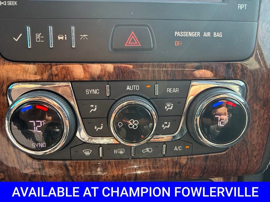 Used 2013 Chevrolet Traverse LTZ FWD image 27