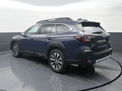 Used 2025 Subaru Outback Limited XT image 5