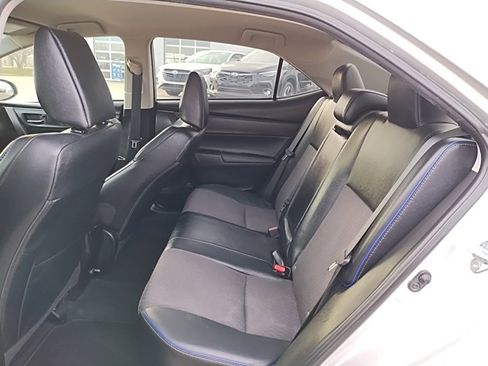 Used 2017 Toyota Corolla SE image 24